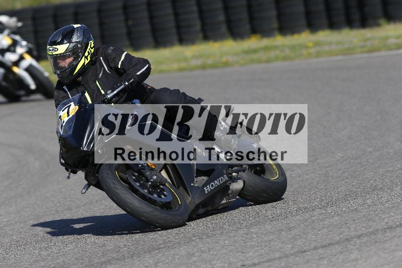 /Archiv-2025/03 04.04.2025 TZ Motorsport ADR/Gruppe gelb/27